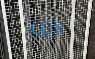 решетка антикошка белого цвета от выпадения животных